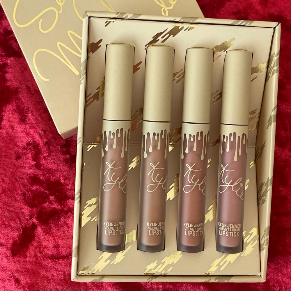 Kylie Cosmetics Sand Me More Nudes Velvet Liquid Lipstick
